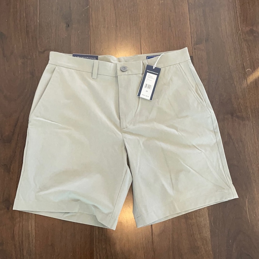 8” Breaker Short Vineyard Vines in Anchor Gray